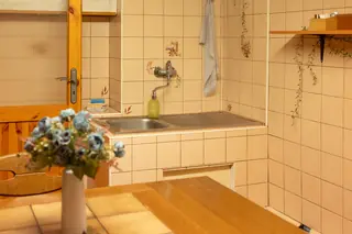 Apartmán 2+1 – dřez v kuchyňce